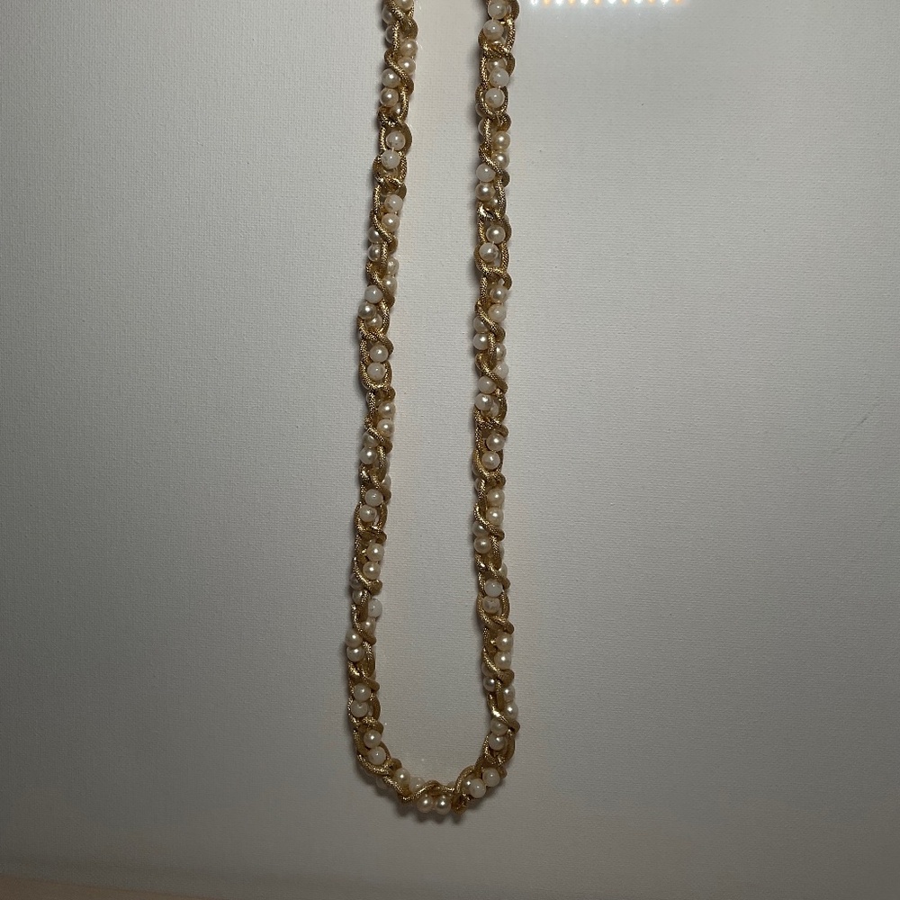 Gold wire and pearl waist belt